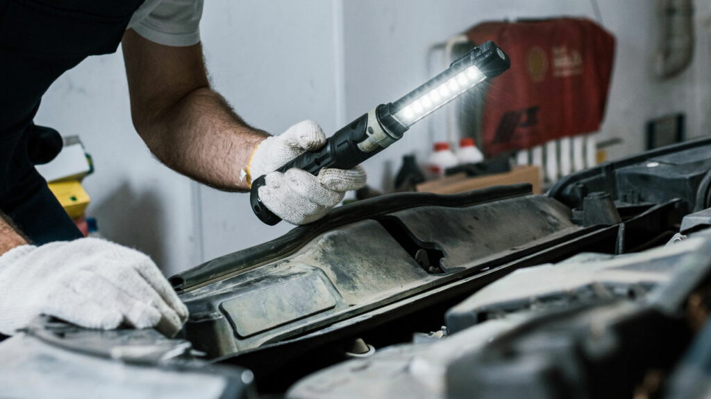 Três hábitos que destroem o motor do seu carro sem aviso