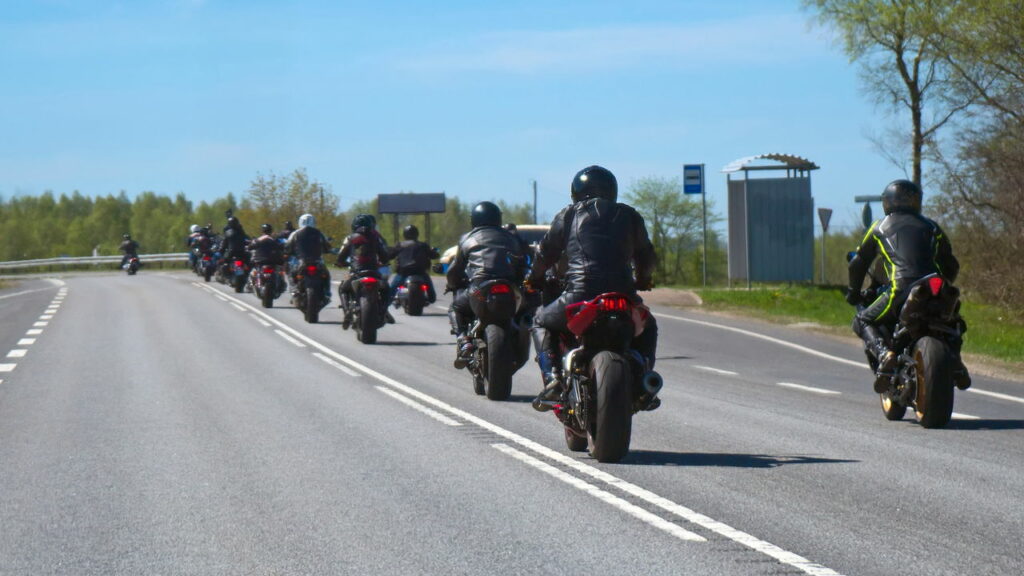O que mudou nas regras para motos e ciclomotores em grandes cidades