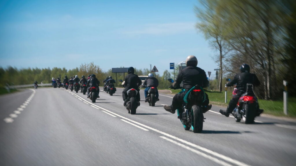 O que mudou nas regras para motos e ciclomotores em grandes cidades