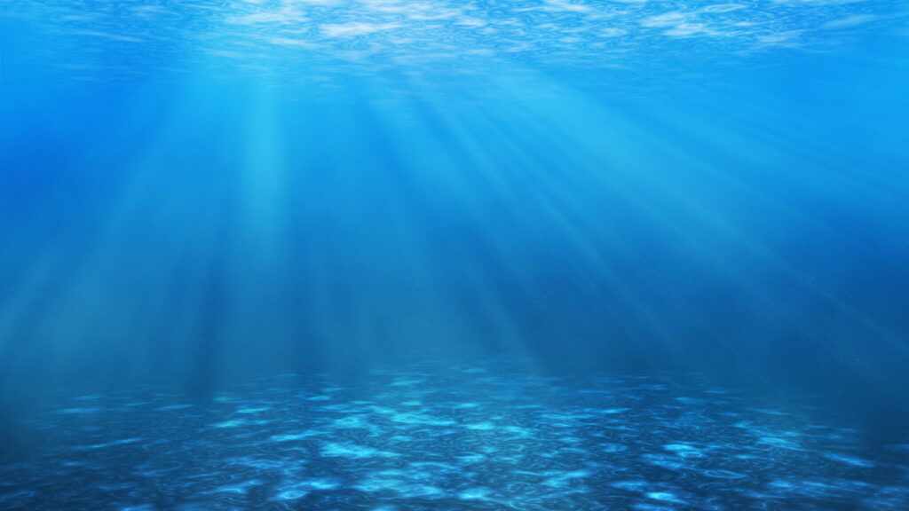 Por que o mar é azul? Estudo explica o fenômeno natural