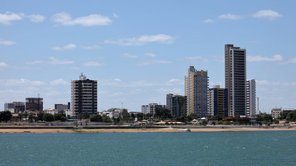 Duas cidades nordestinas surpreendem com calor intenso mesmo no inverno