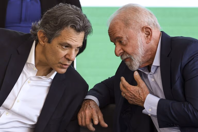Tarifaço: plano de contingência terá R$ 30 bi em crédito para empresas