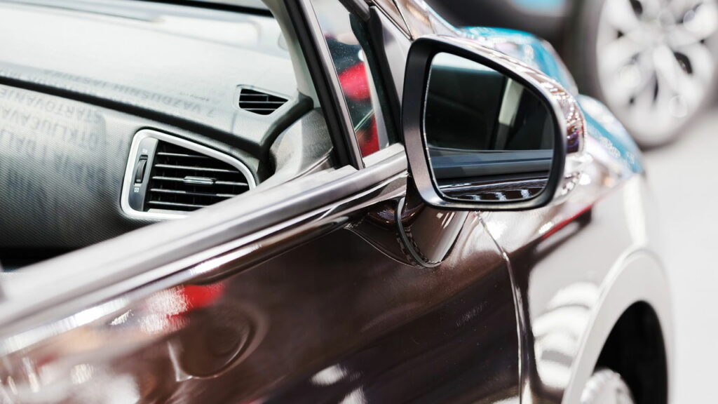 Essa regra no retrovisor pega muitos motoristas de surpresa em 2025