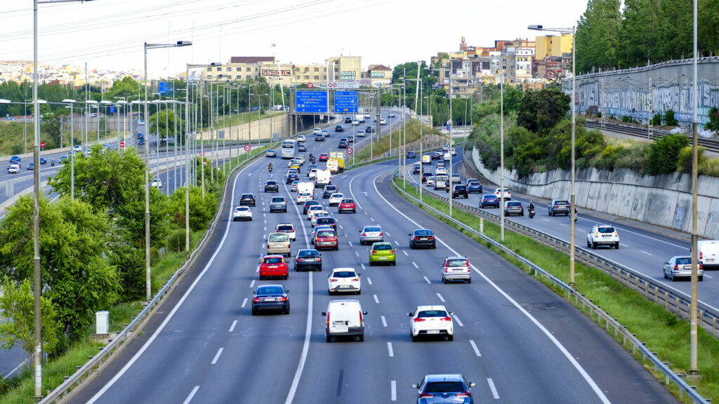 Dicas para quem vai pegar estrada em período de festas e feriados prolongados
