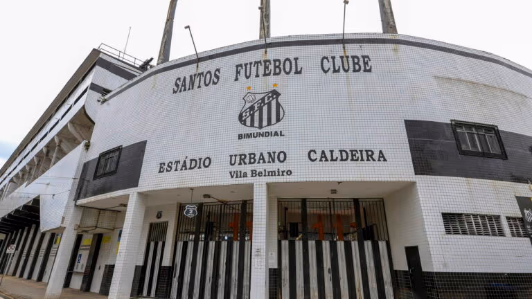 Ex-jogadora do Santos, Suzana Agostini enfrenta batalha contra o câncer