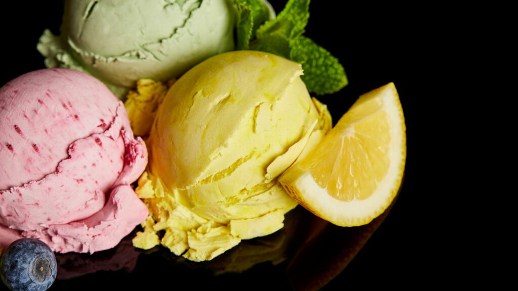 Como fazer sobremesas geladas para servir após um churrasco quente