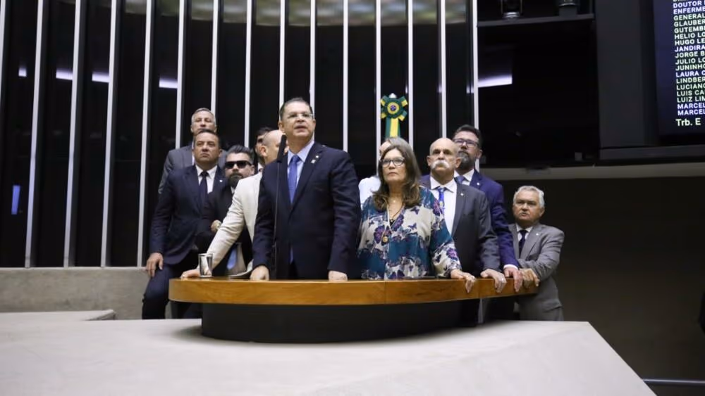 Líder do PL pede desculpas a Hugo Motta: “Não fui correto”