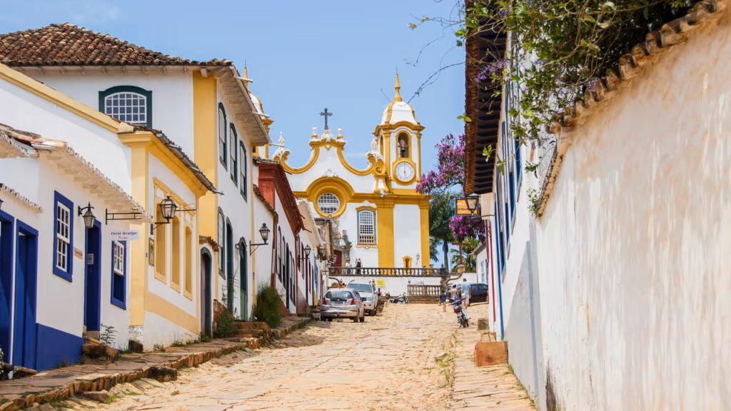 Essa cidade une calmaria e tradição em um passeio que atravessa a alma de Minas Gerais