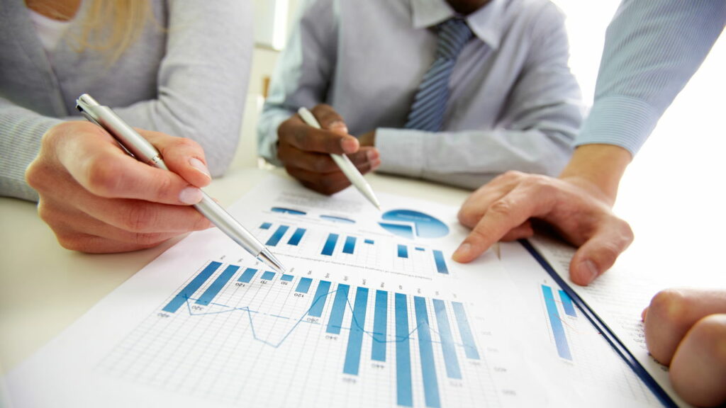 Como trabalhar como especialista em finanças pessoais para influenciadores digitais