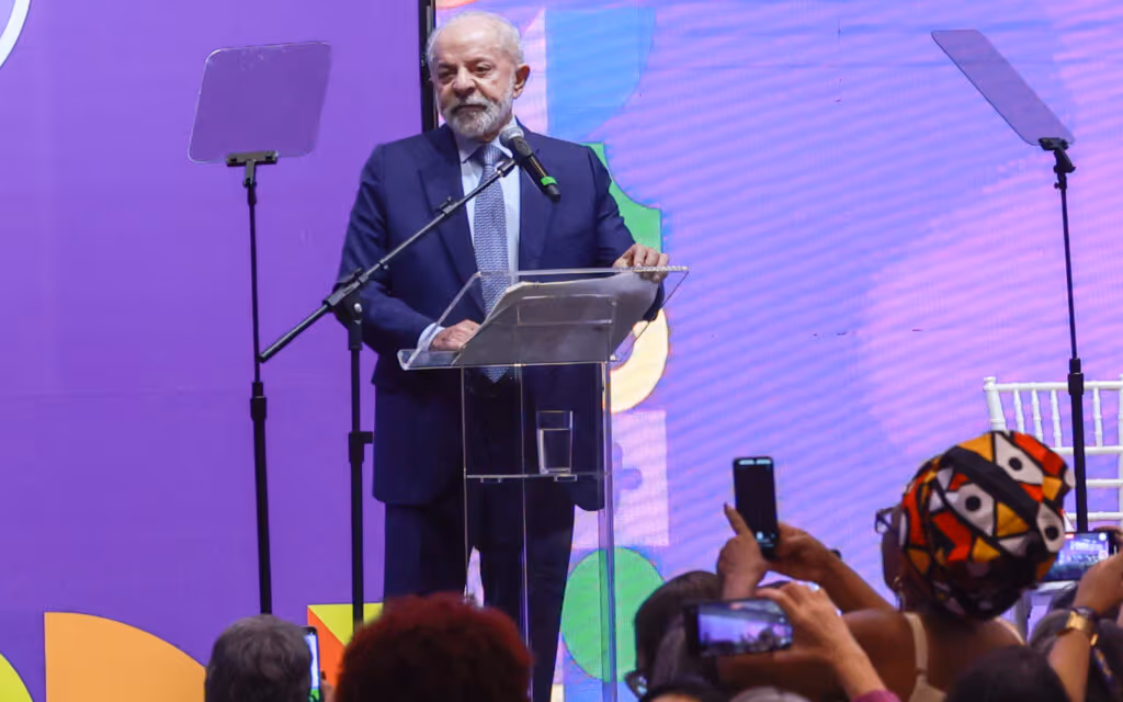 Lula sanciona com vetos projeto de mudanças na Lei da Ficha Limpa