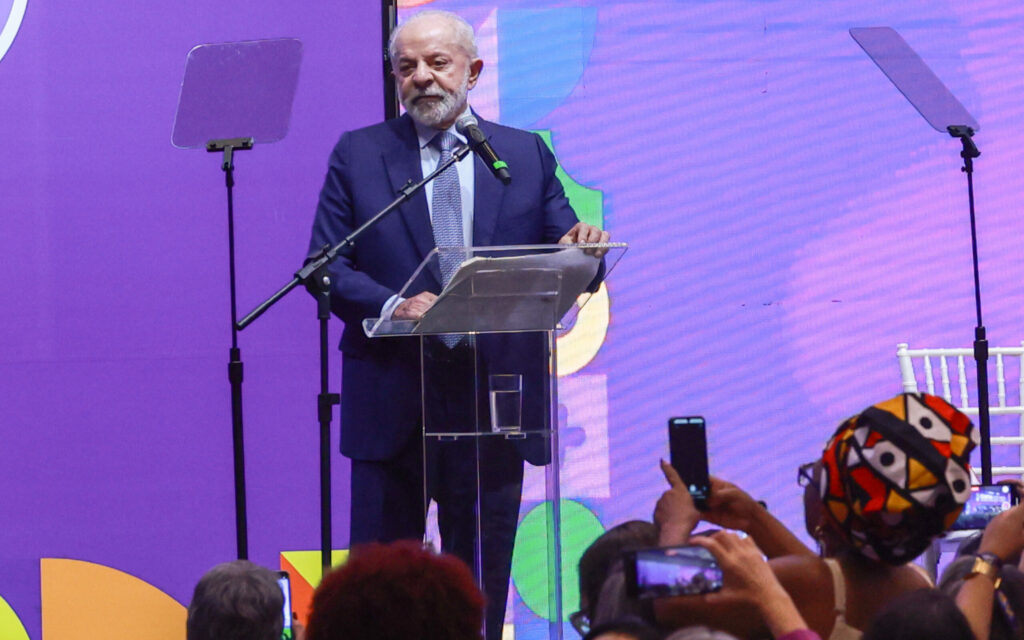 Lula sanciona com vetos projeto de mudanças na Lei da Ficha Limpa