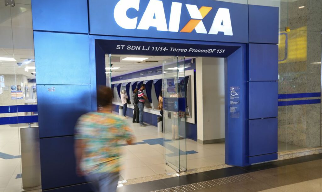 Crusoé: “Contrato está em andamento”, diz Caixa sobre Eduardo Bueno