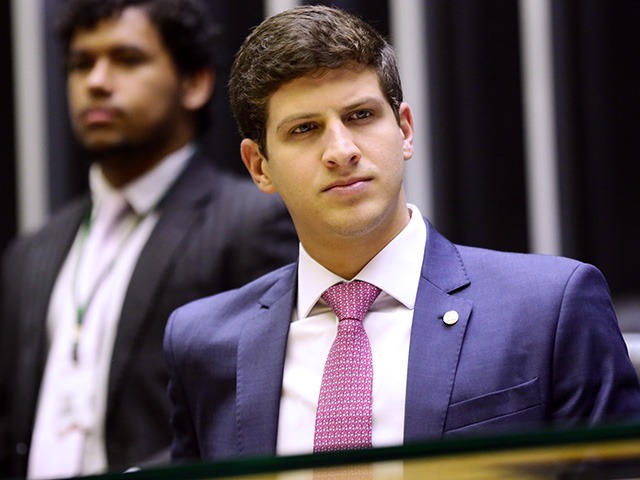 Crusoé: Pesquisa reforça vantagem de João Campos em Pernambuco