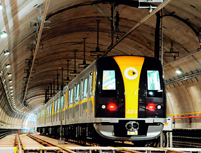 SP: Descarrilamento na Linha 4-Amarela causa caos no metrô