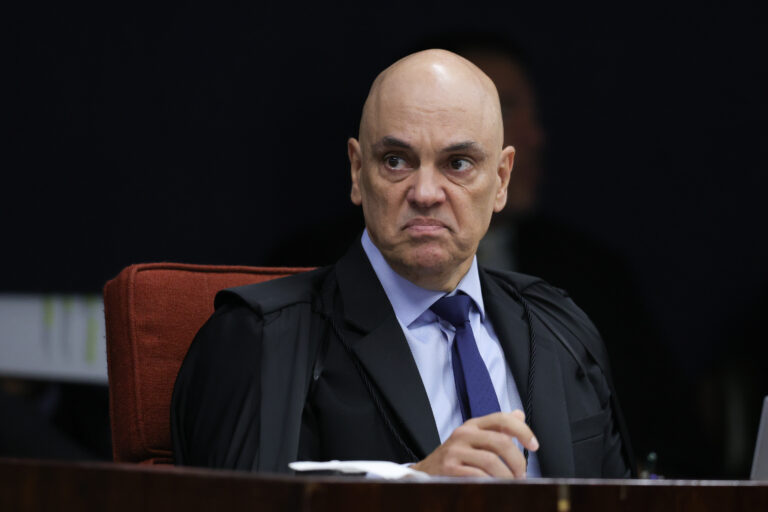 Novo fala em “proteção da Justiça” ao citar Moraes no caso Vorcaro