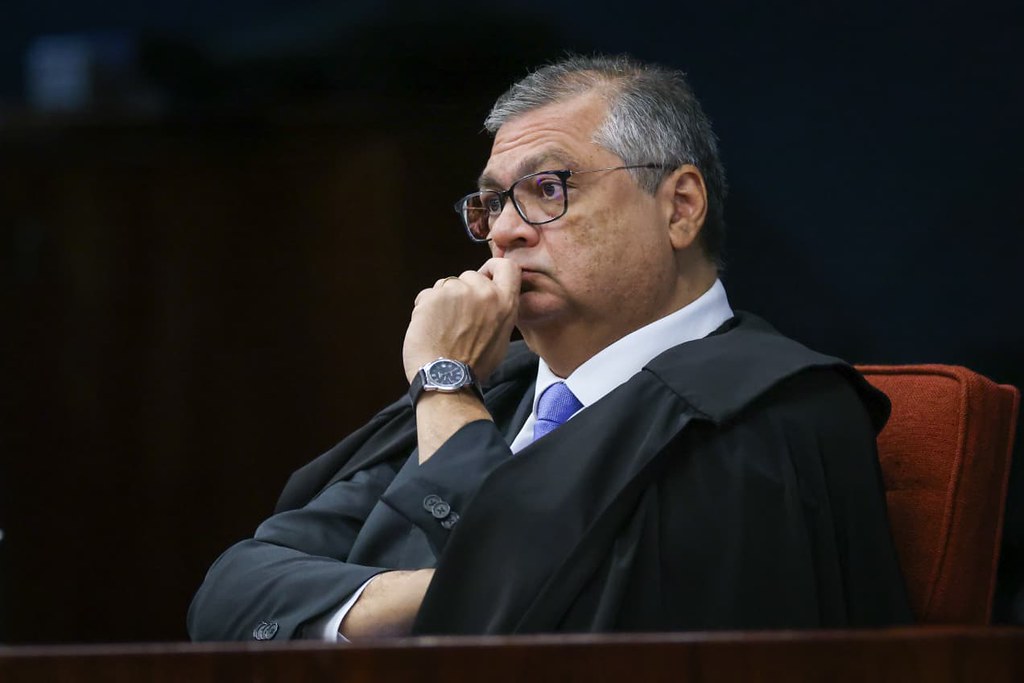 Dino dá 30 dias para estados detalharem emendas Pix associadas ao Perse