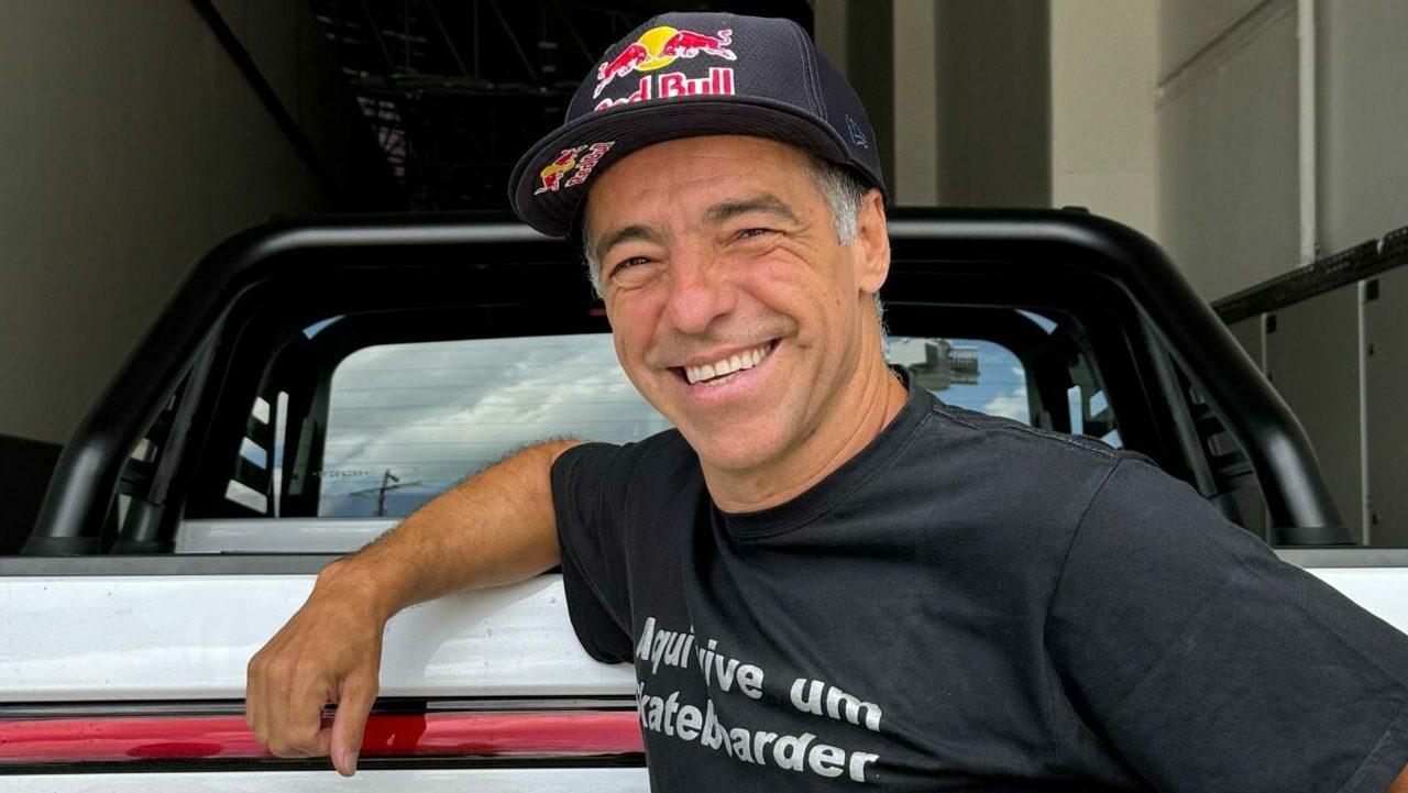 Mineirinho desce 70 metros no prédio CAFF e quebra recorde mundial