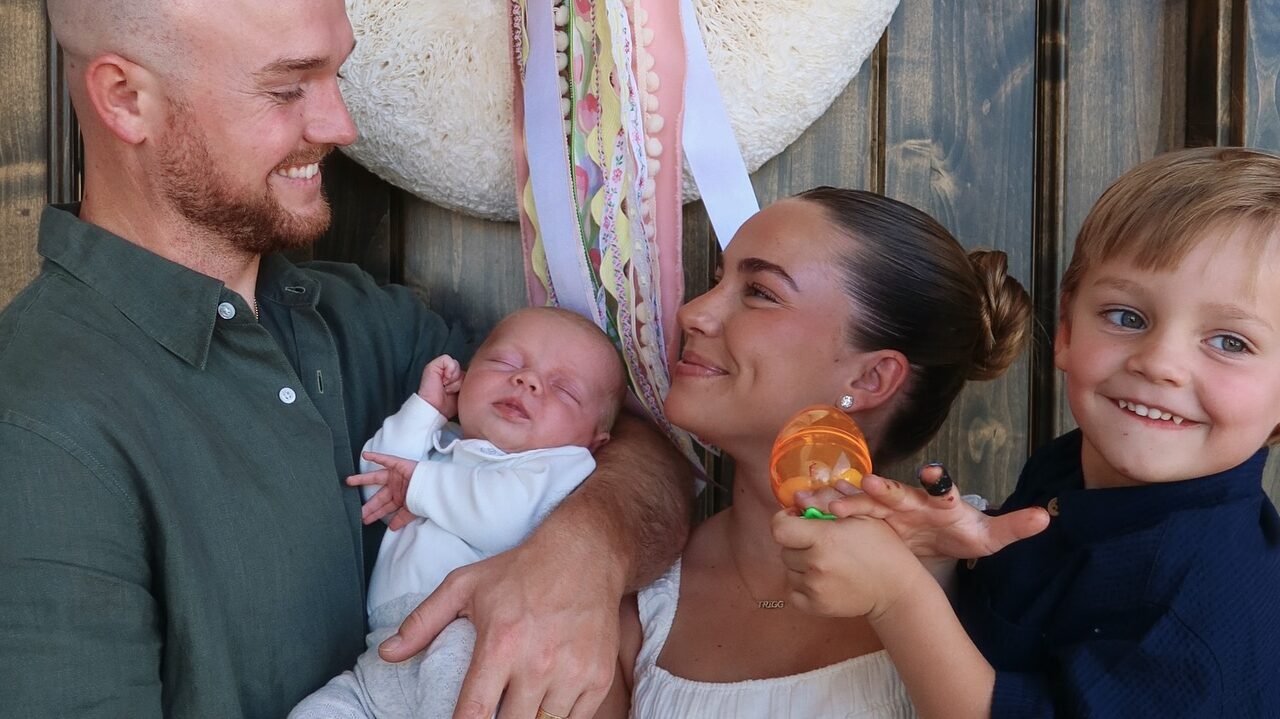 Influenciadora retorna às redes após afogamento do filho