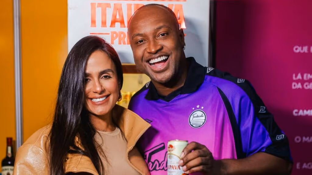 Thiaguinho troca palcos por fraldas e diverte fãs com “show”