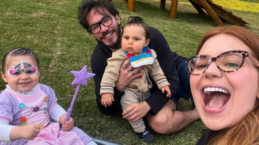 A emoção de Viih Tube e Eliezer ao reviver momentos de luta