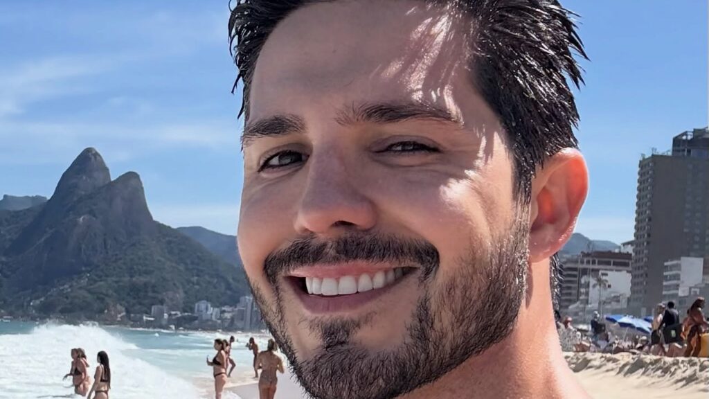 Ator Igor Cosso revela que tentaram invadir sua casa no Rio
