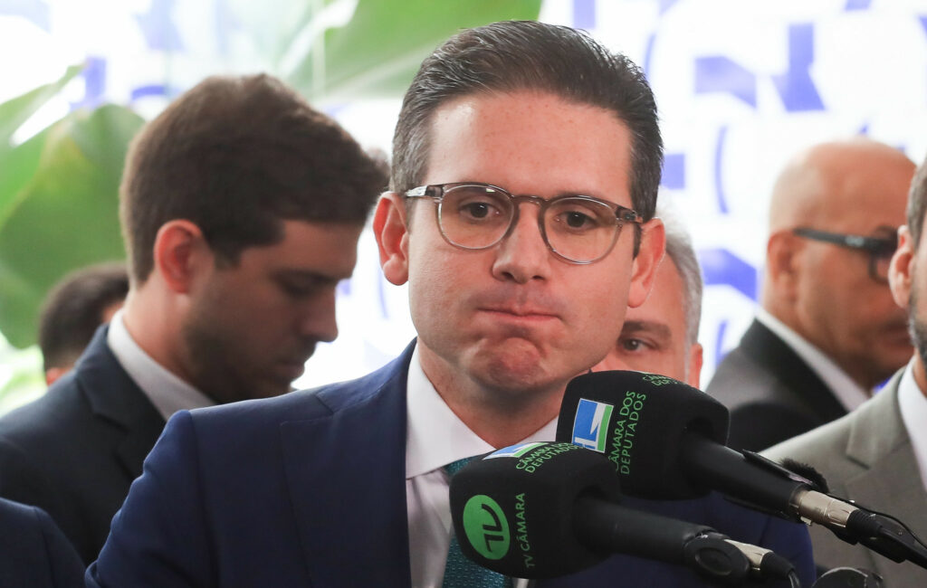Hugo Motta em busca de uma pauta positiva