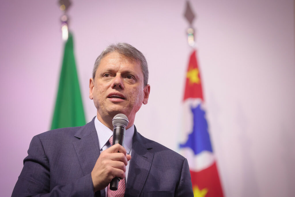 “Em SP e no Brasil, lugar de bandido é na cadeia”, diz Tarcísio