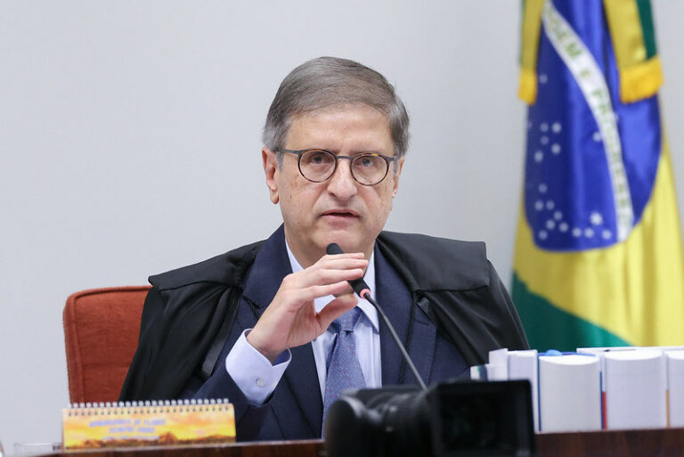 Crusoé: Onde Gonet viu o início de um golpe de Estado