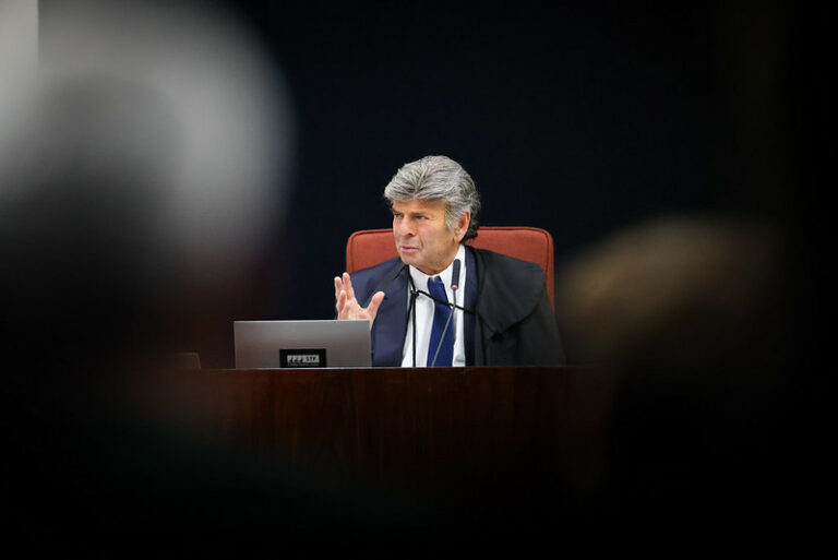 Fux extingue ação no STF que pedia instalação de CPI do INSS