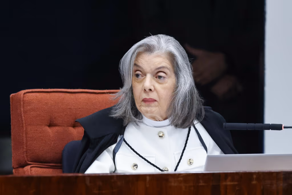 Cármen Lúcia lamenta agressividade no debate político: “Horrores”