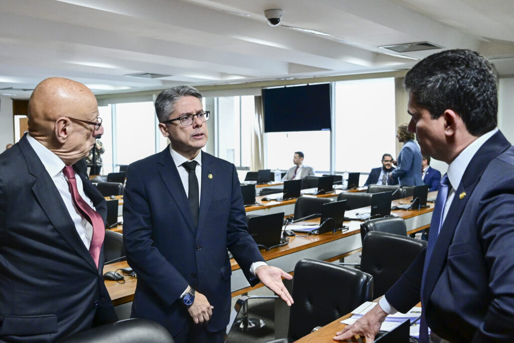 Relator contesta voto secreto na PEC da Blindagem: “Agressão” e “violação”