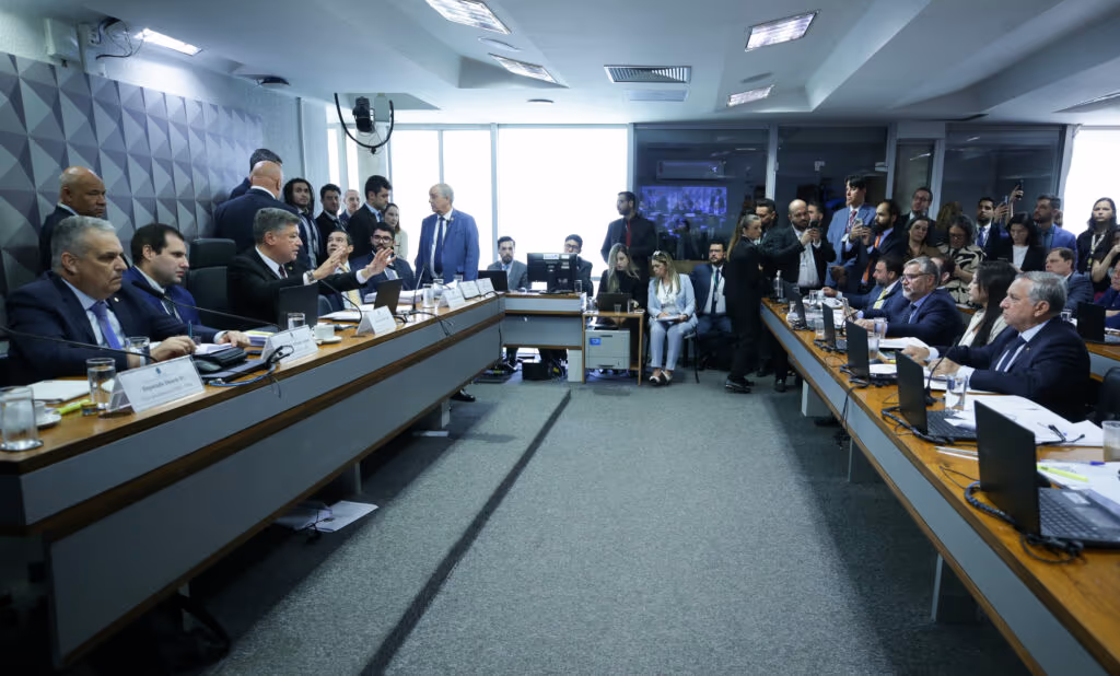 Ex-coordenador do INSS é conduzido coercitivamente para depor na CPMI