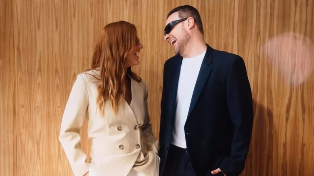 Giovanna Ewbank choca com foto beijando amigo