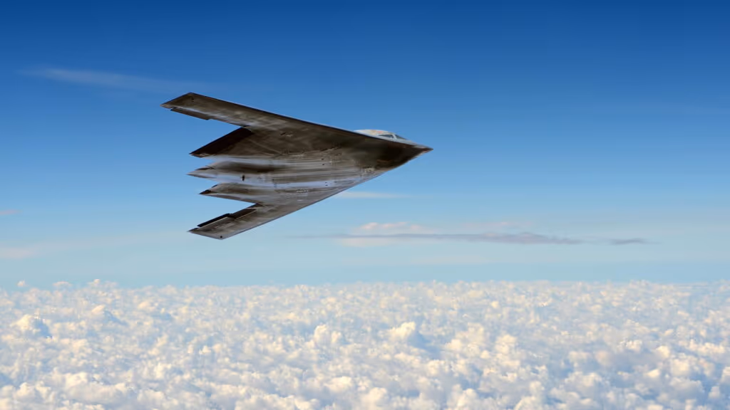 B-2 dos EUA, uma das aeronaves com maior capacidade de sobrevivência do mundo, operar 70 horas sem pousar