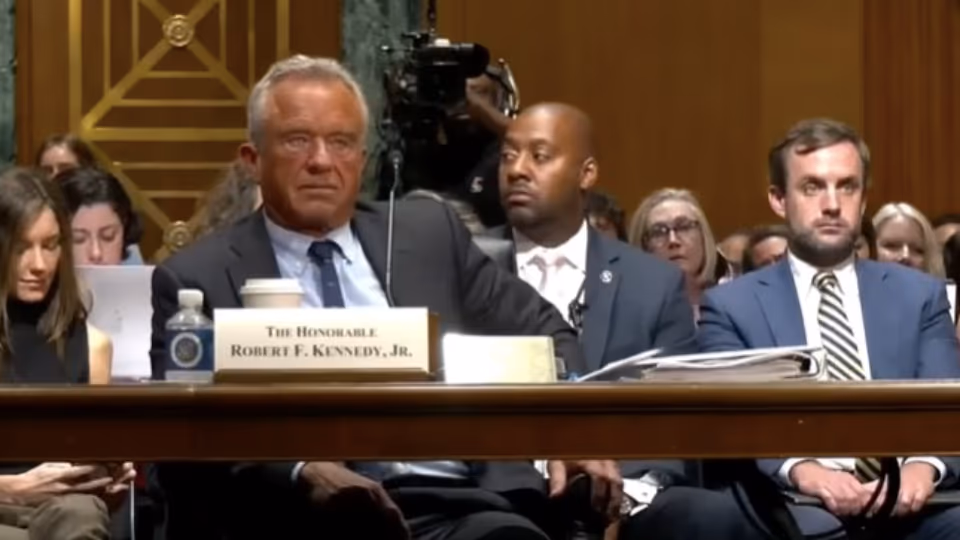 Crusoé: “Como pode ser tão ignorante?”, diz senador a secretário de Trump