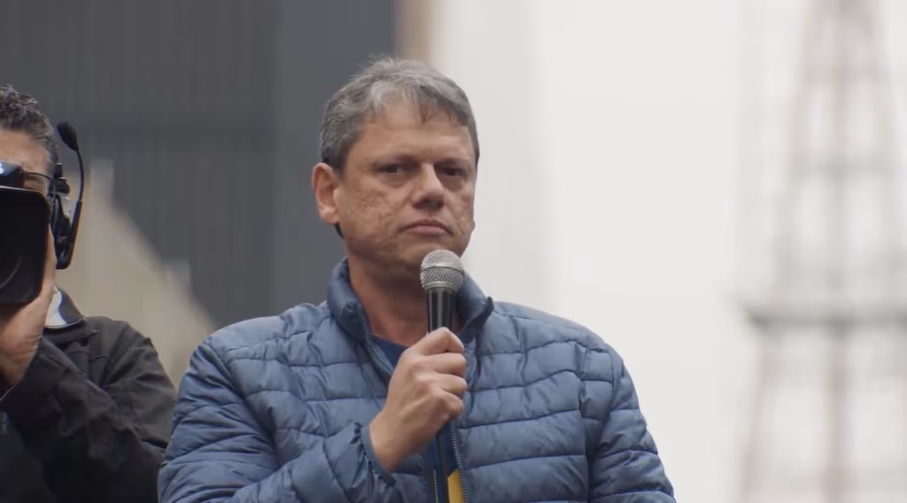 Tarcísio: “Ninguém aguenta mais a tirania de um ministro como Moraes”