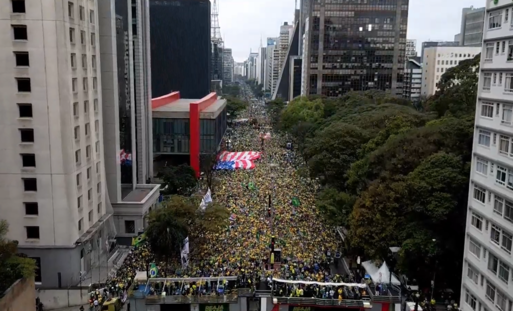 Ato na Paulista reuniu 42,2 mil pessoas, diz USP