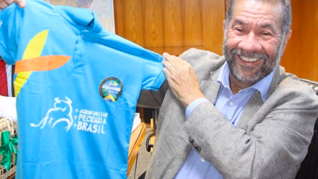 CPMI do INSS: a foto que Carlos Lupi quer esconder