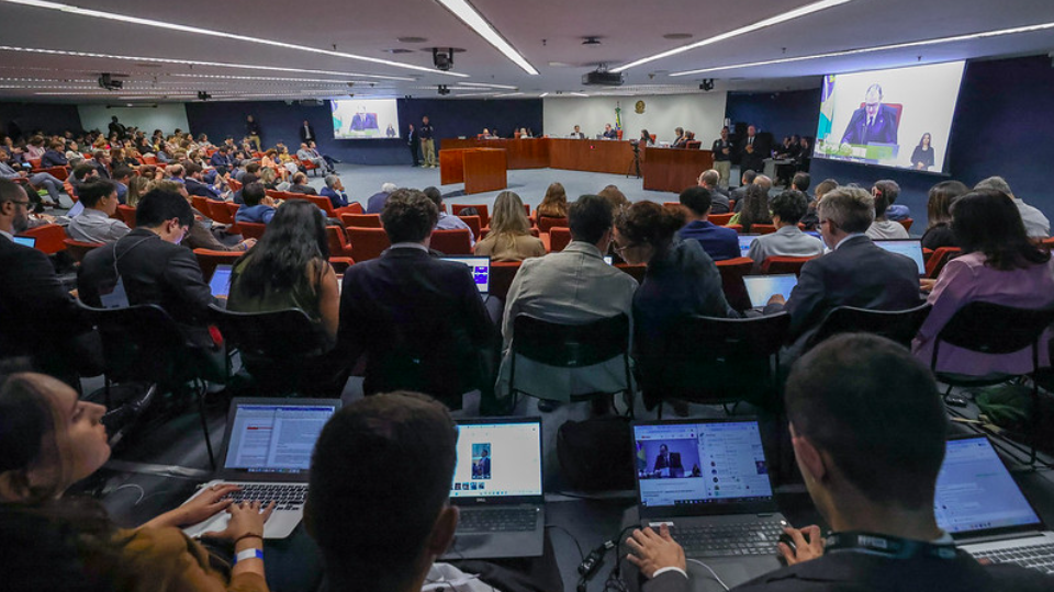 Crusoé: Como a esquerda dificultou o julgamento de Bolsonaro