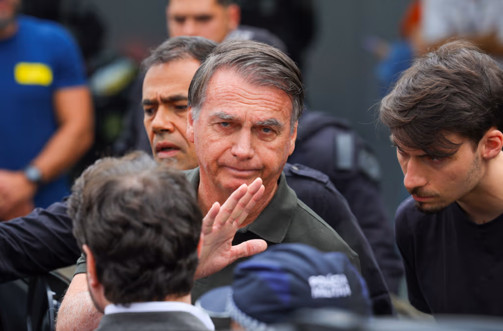 Moraes reabre investigação sobre interferência de Bolsonaro na PF