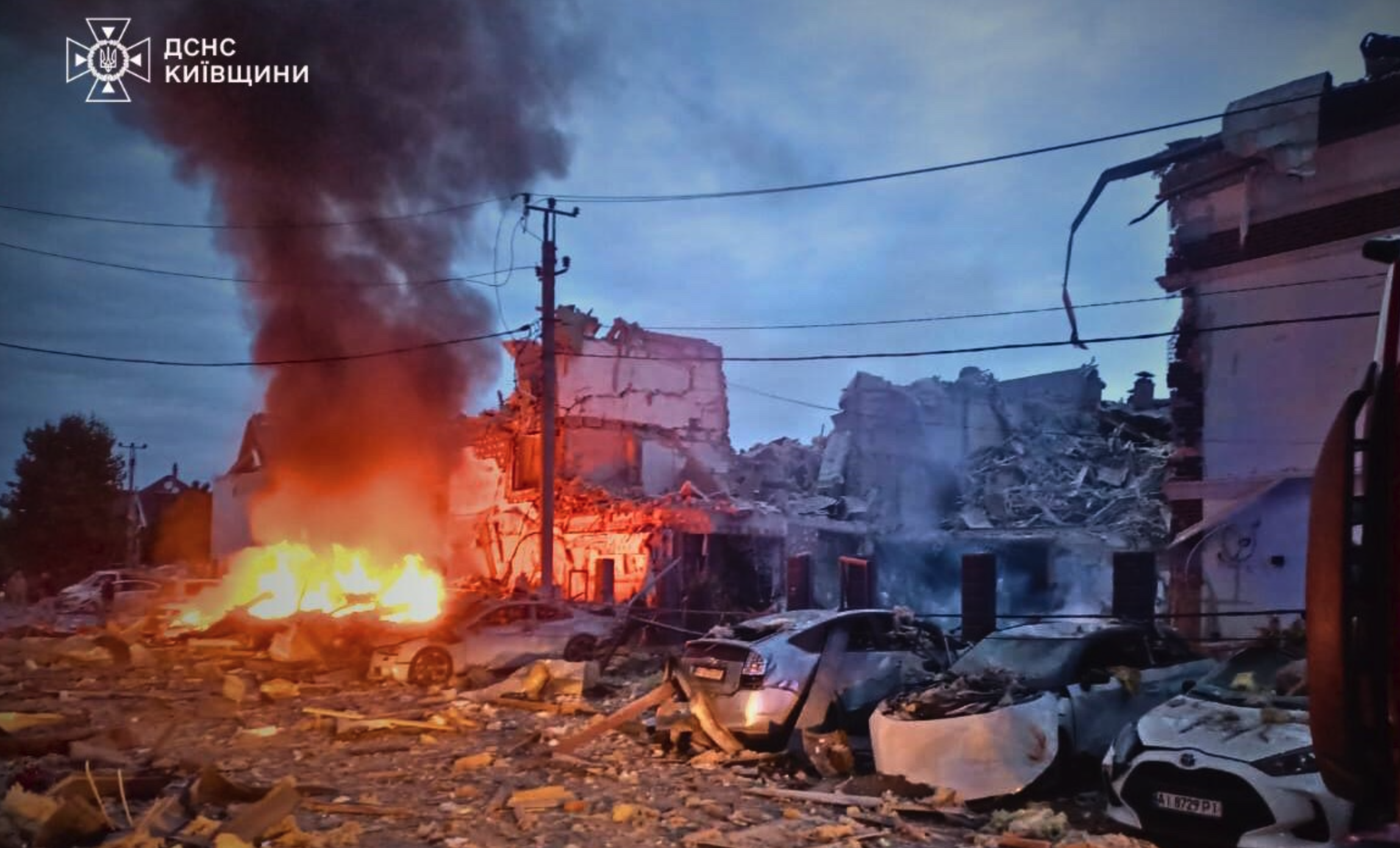 Rússia bombardeia Kiev com quase 600 drones e mísseis