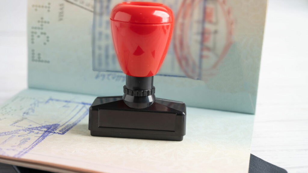 Carimbo no passaporte “caminha para aposentadoria” em 29 países
