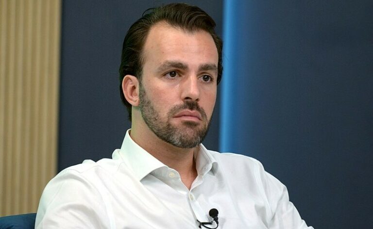 Alesp suspende sessão após embate com Lucas Bove