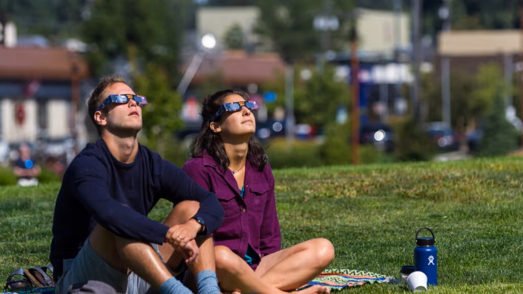 Eclipse solar mais longo do século se aproxima; veja data, hora e locais onde será visível