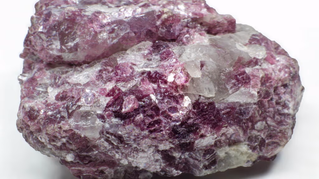 Elon Musk deve ser o grande vencedor após a descoberta de US$ 1.500.000.000.000 de metal precioso escondido em supervulcão.