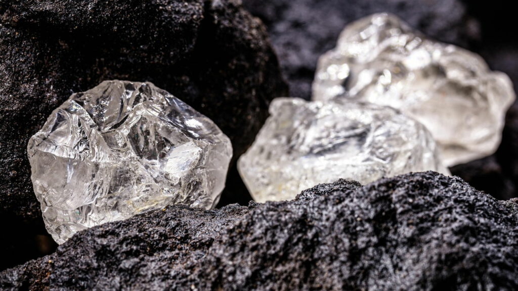 Elon Musk deve ser o grande vencedor após a descoberta de US$ 1.500.000.000.000 de metal precioso escondido em supervulcão.