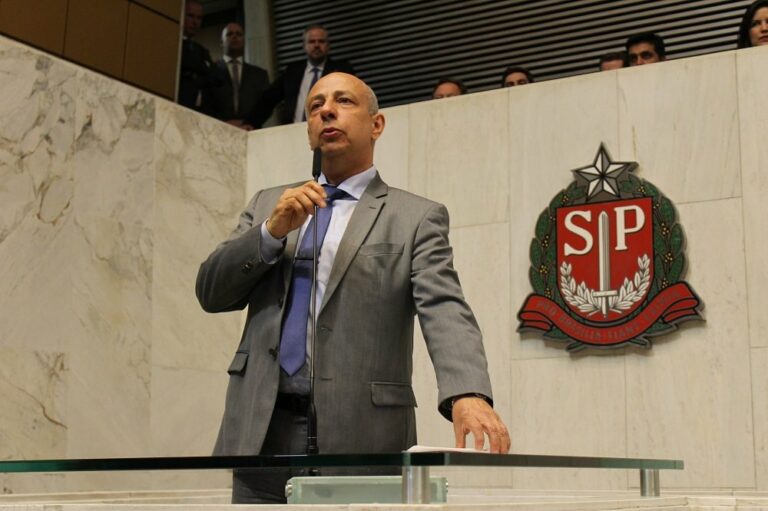 SP: Alesp faz sessão em luto após morte de ex-delegado