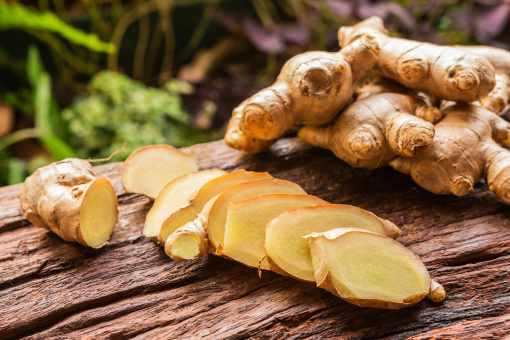 4 alimentos para reduzir o inchaço abdominal