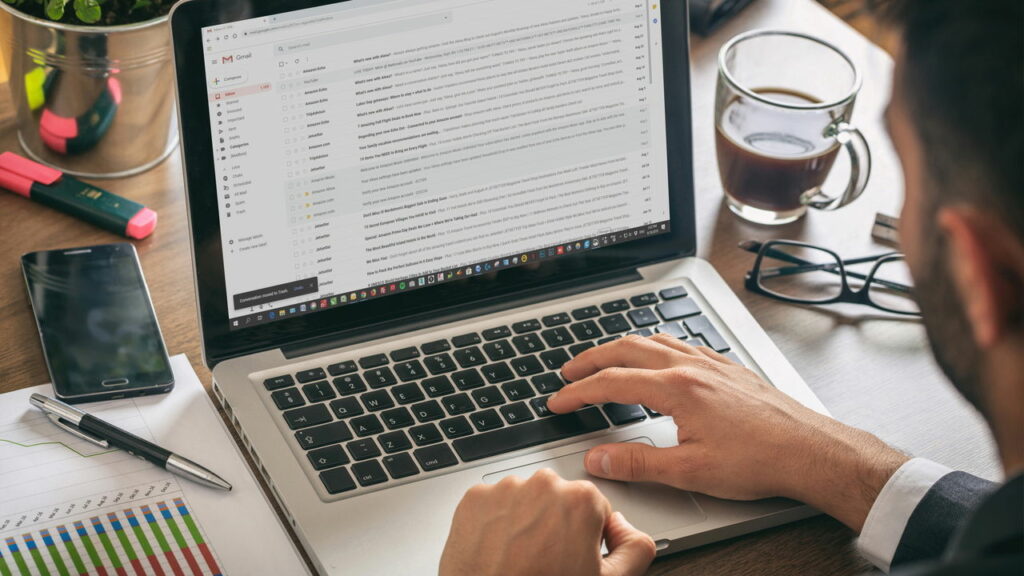 Gmail teve 2,5 bilhões de contas hackeadas Google nega