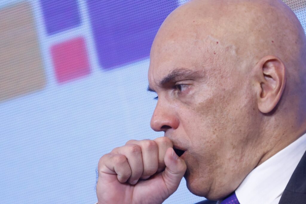 Crusoé: “Ingerência indevida”, diz Itamaraty sobre sanções à esposa de Moraes